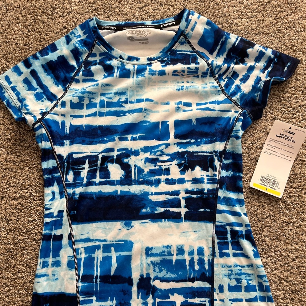 Saucony velocity short sleeve Women’s t-shirt